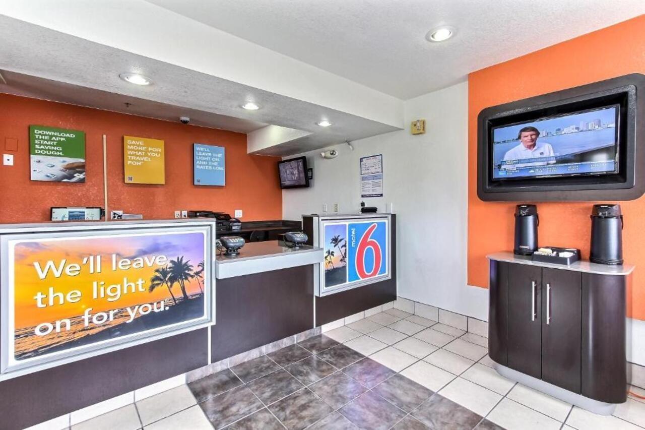 Motel 6-Salinas, Ca - North Monterey Area Экстерьер фото