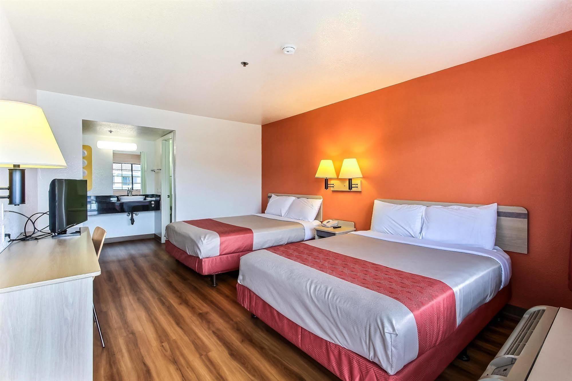 Motel 6-Salinas, Ca - North Monterey Area Экстерьер фото