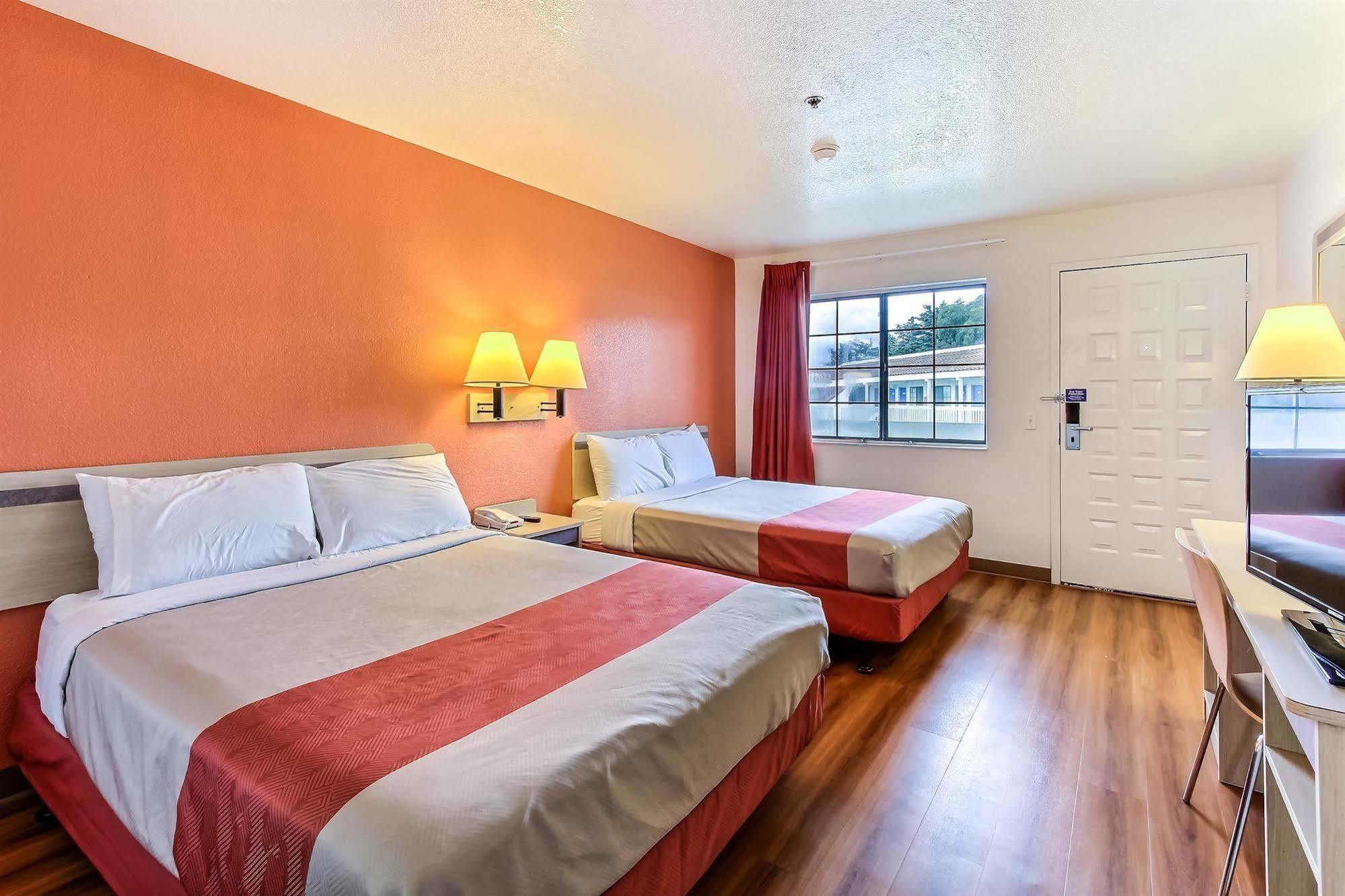 Motel 6-Salinas, Ca - North Monterey Area Экстерьер фото